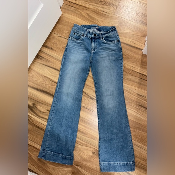 Wrangler Flare Jeans - Picture 2 of 5